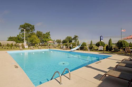Milan Garden Inn Thorold Konforlar fotoğraf